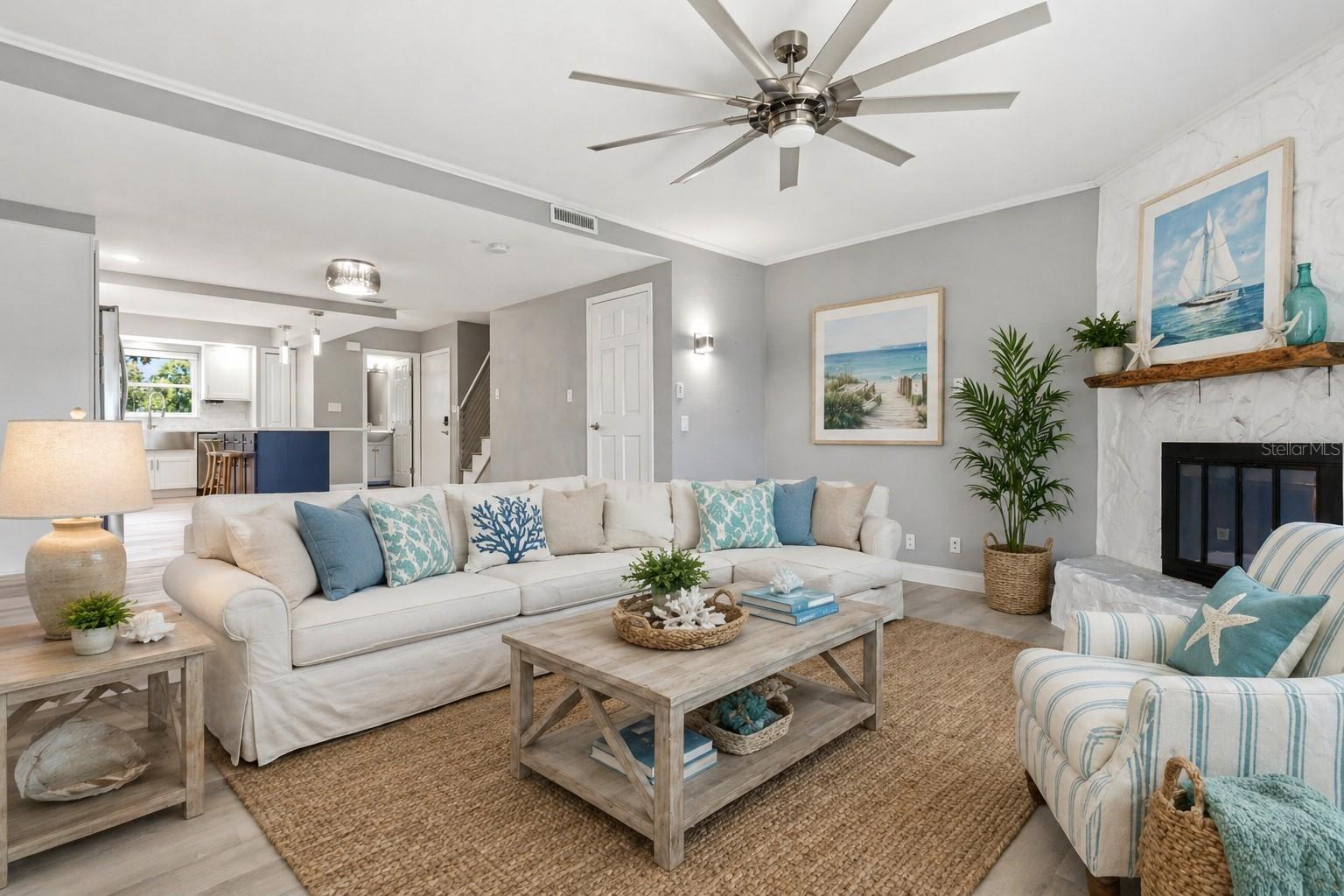 CAPRI LAGOONS CONDO - Residential