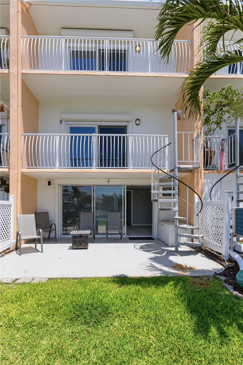 CAPRI LAGOONS CONDO - Residential