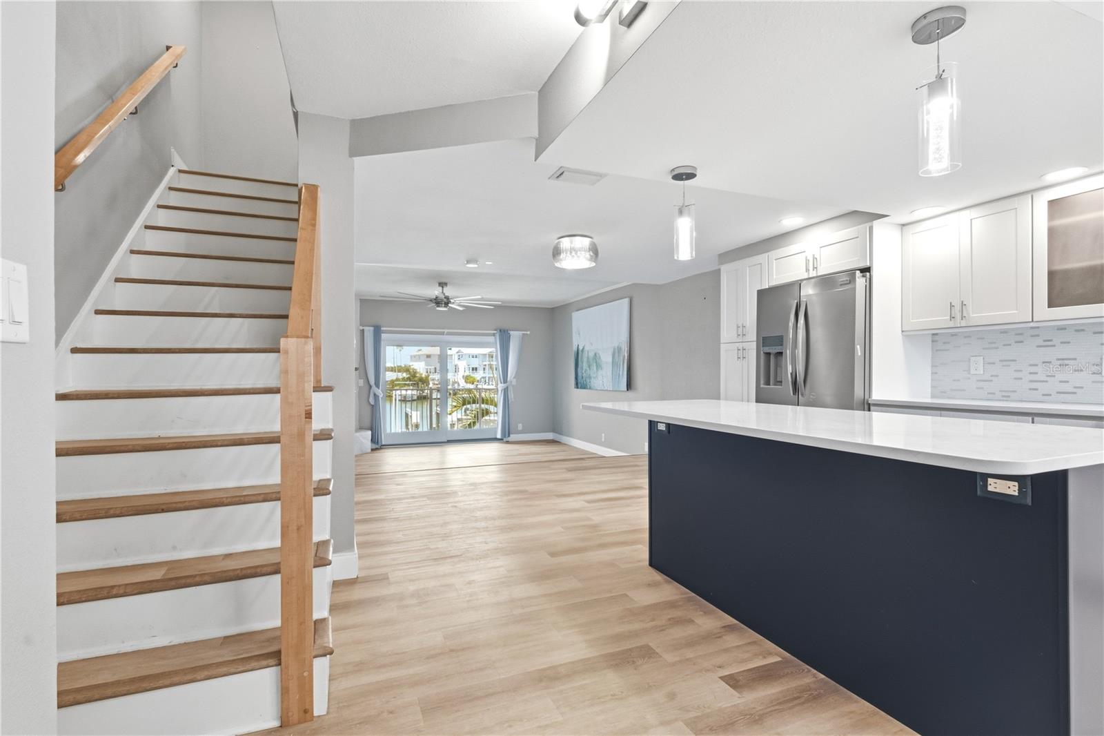 CAPRI LAGOONS CONDO - Residential