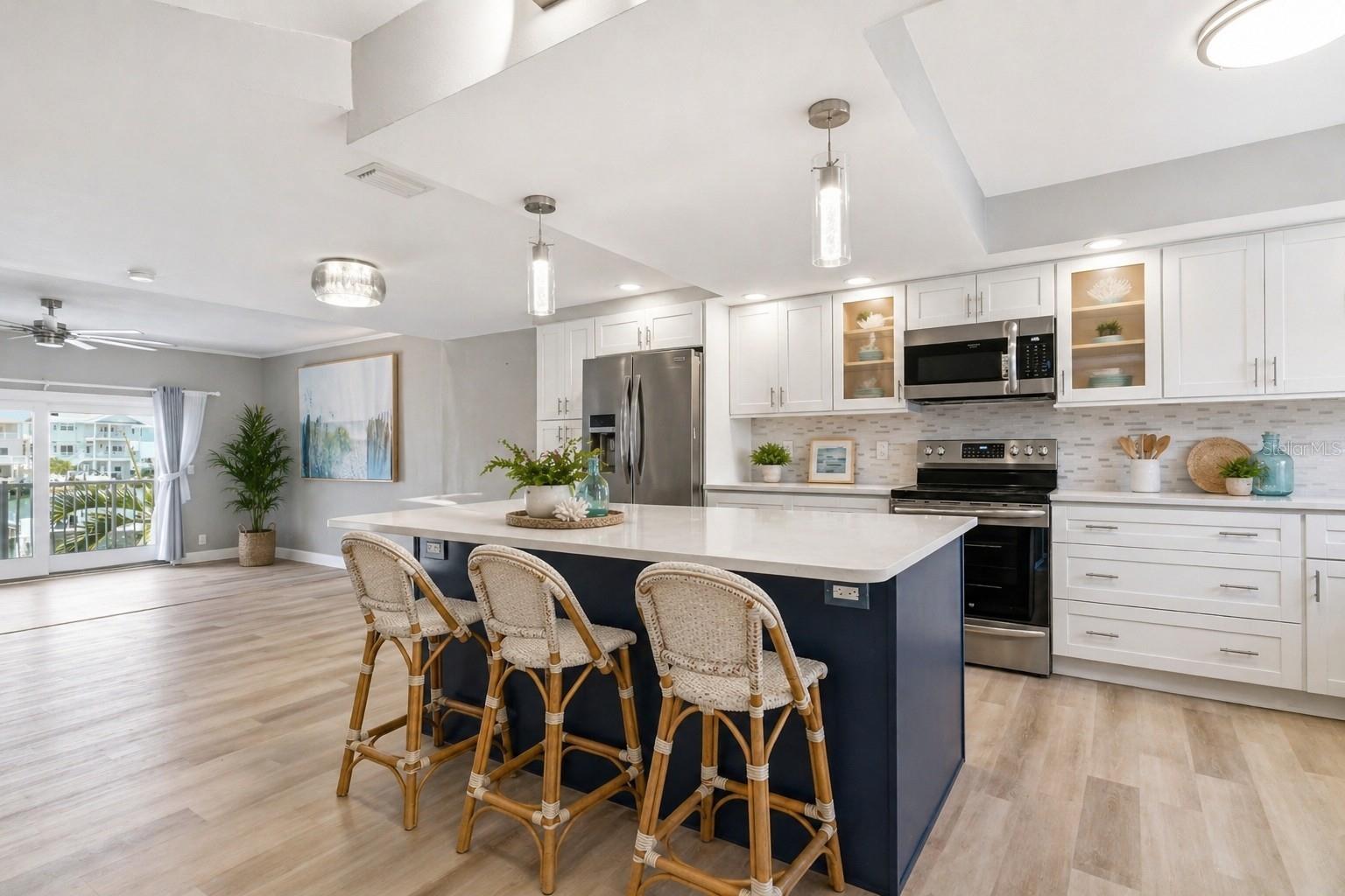 CAPRI LAGOONS CONDO - Residential