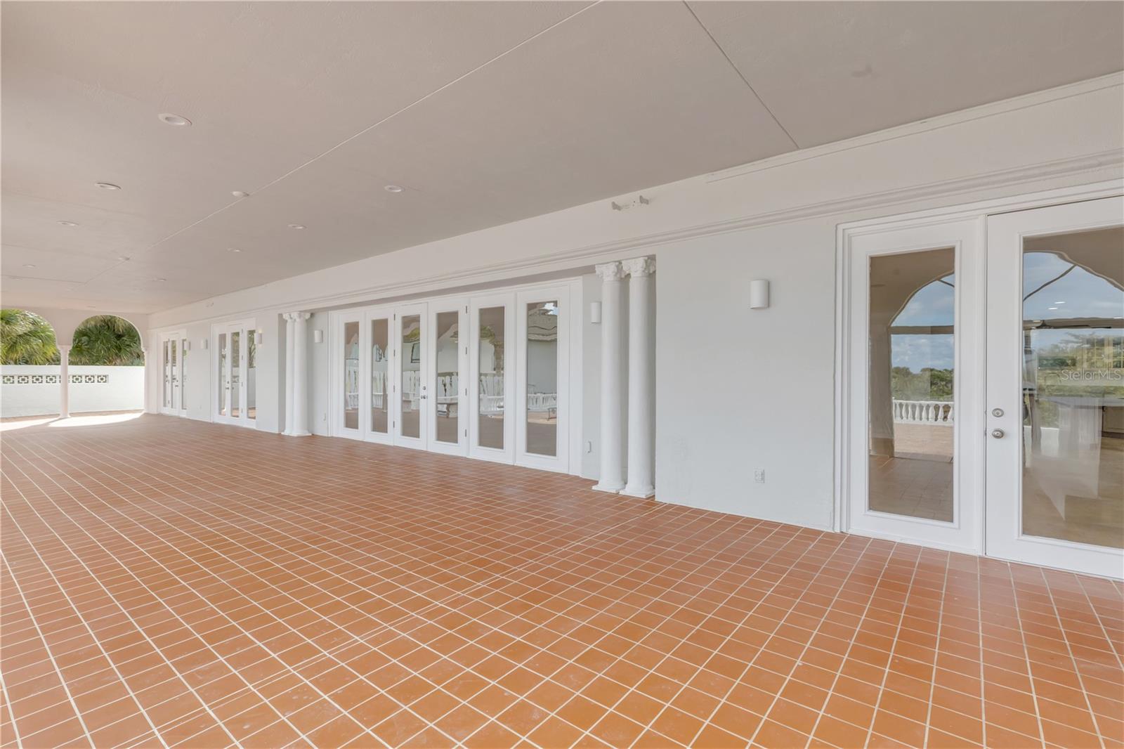 CORONADO SHORES - Residential