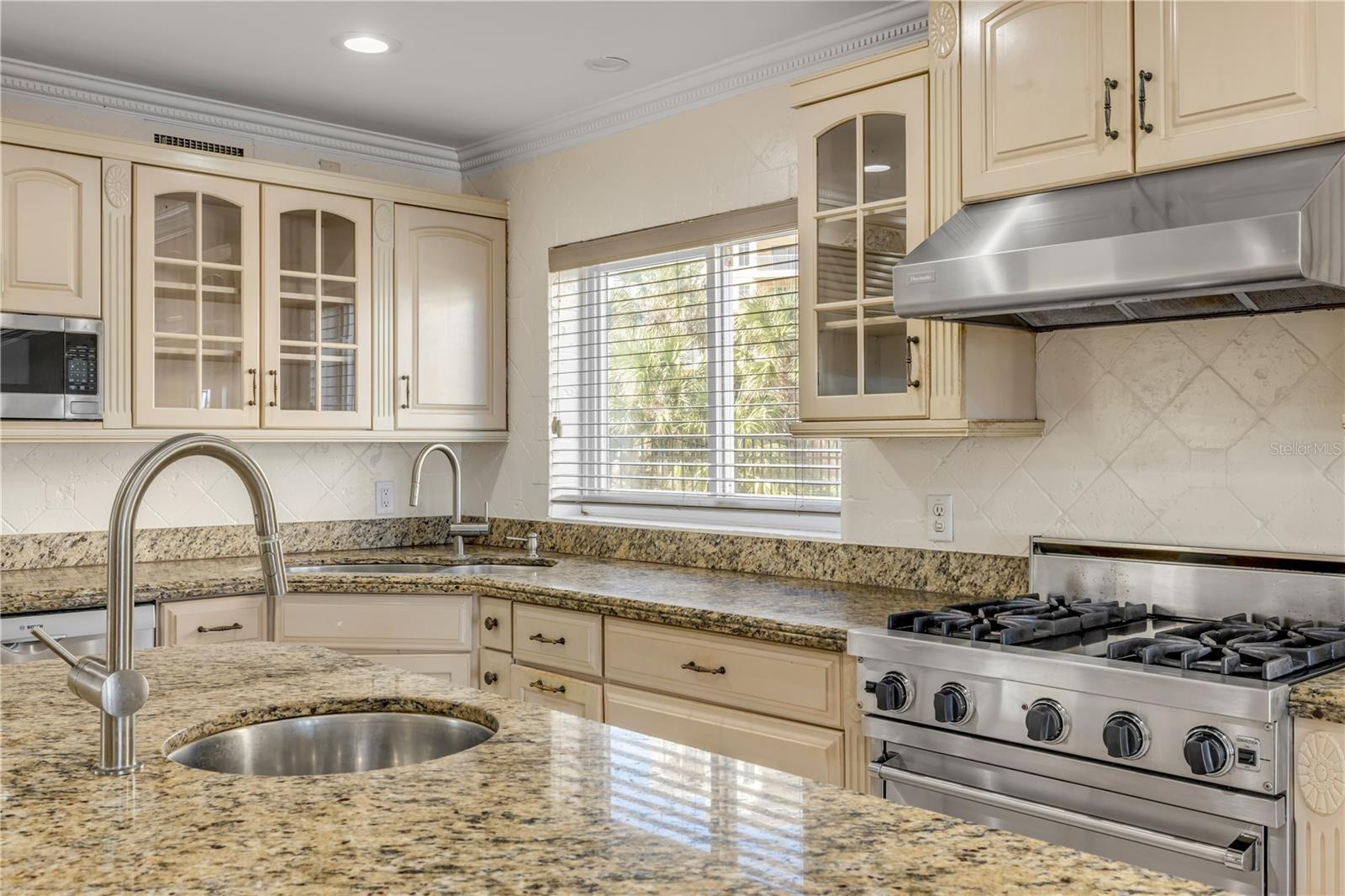 CORONADO SHORES - Residential