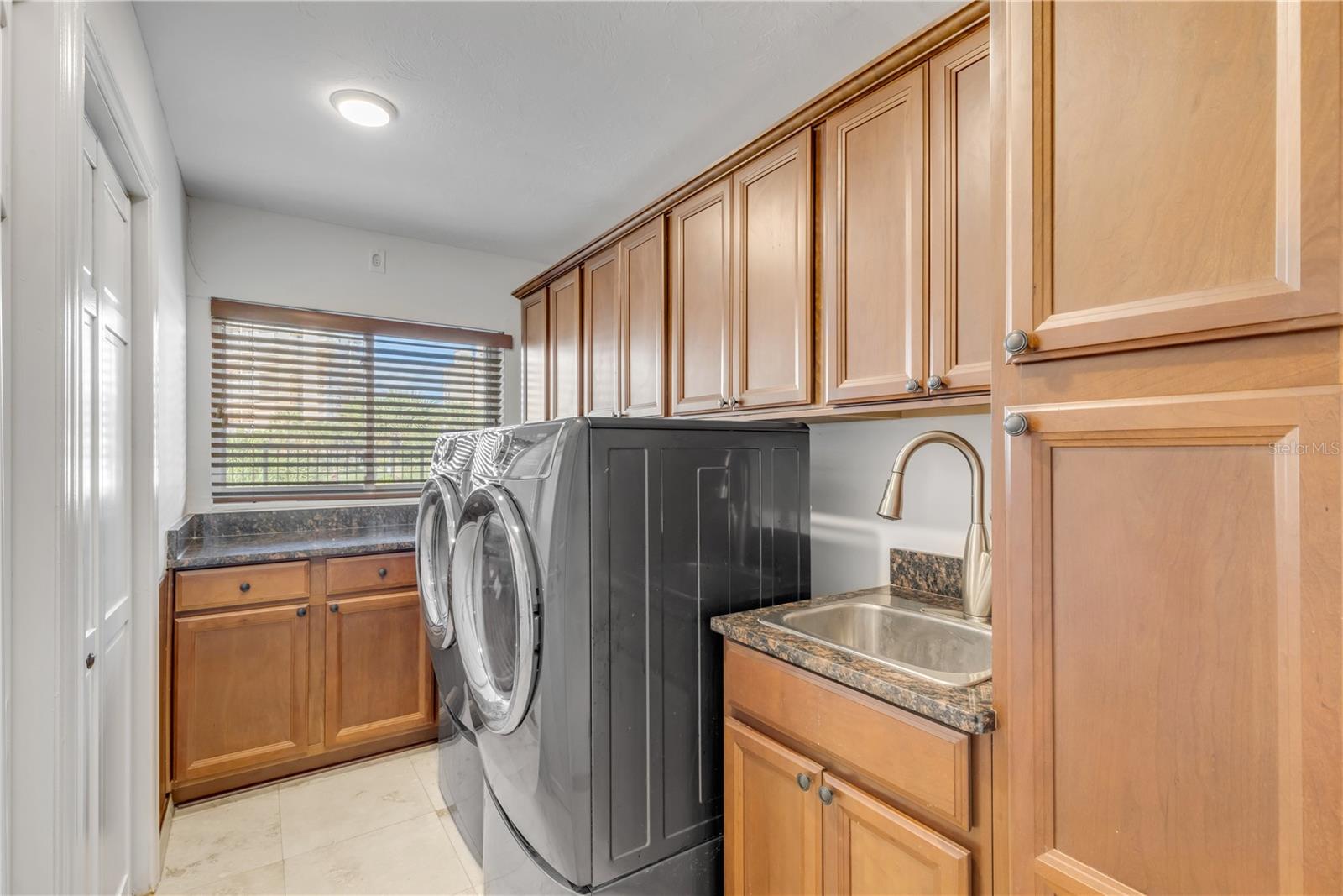 CORONADO SHORES - Residential