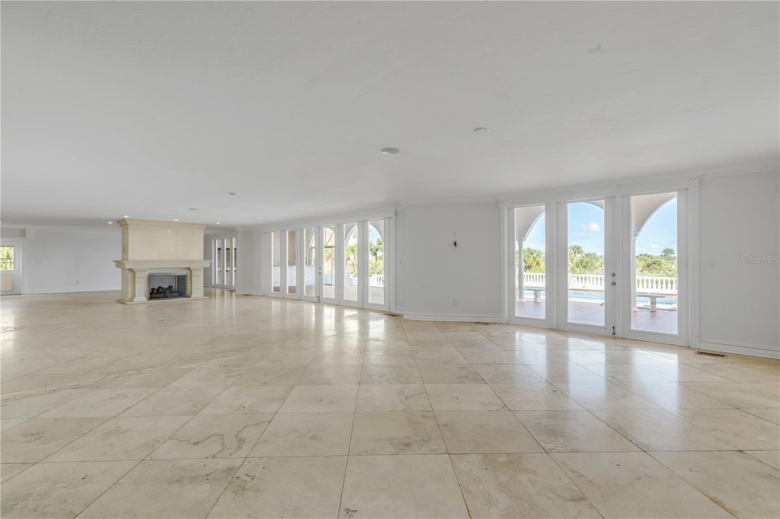 CORONADO SHORES - Residential