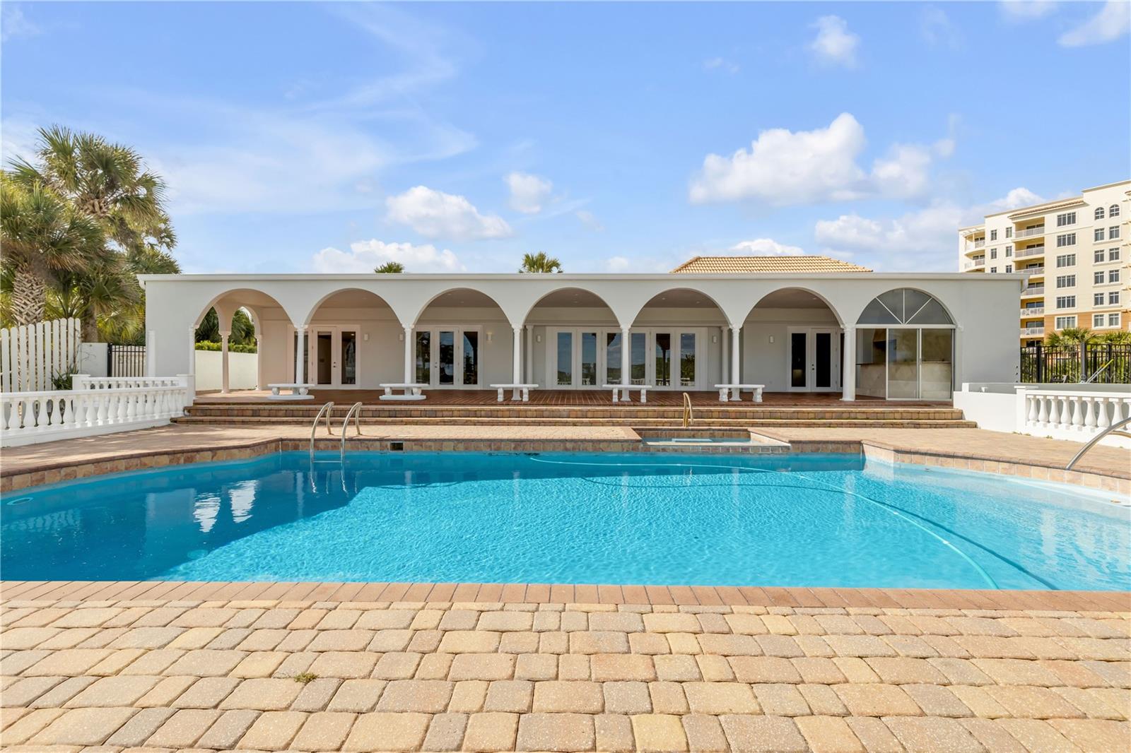 CORONADO SHORES - Residential