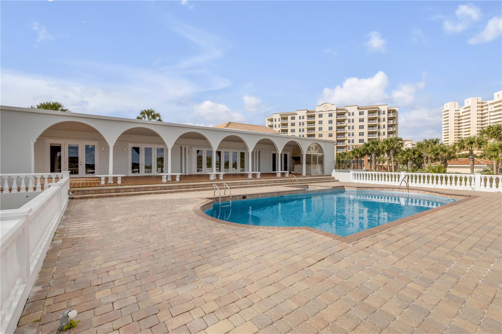 CORONADO SHORES - Residential