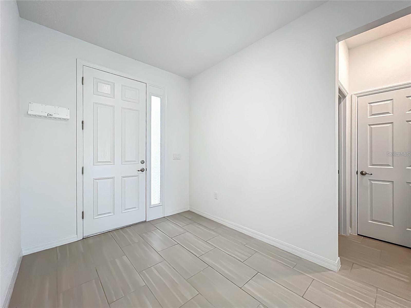 CALESA TOWNSHIP ROAN HILLS PH - Residential Lease