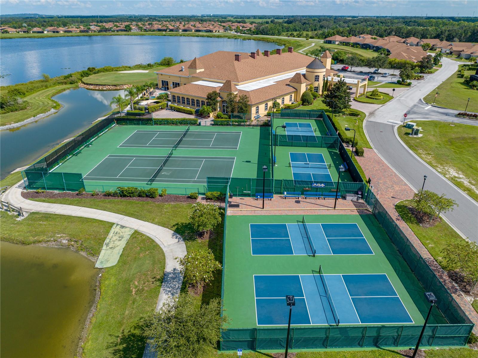 LAKE ASHTON GOLF & CLUB PH 3-A - Residential