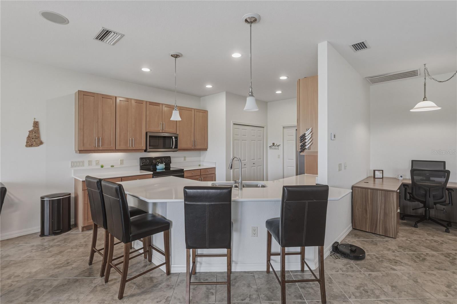 LAKE ASHTON GOLF & CLUB PH 3-A - Residential