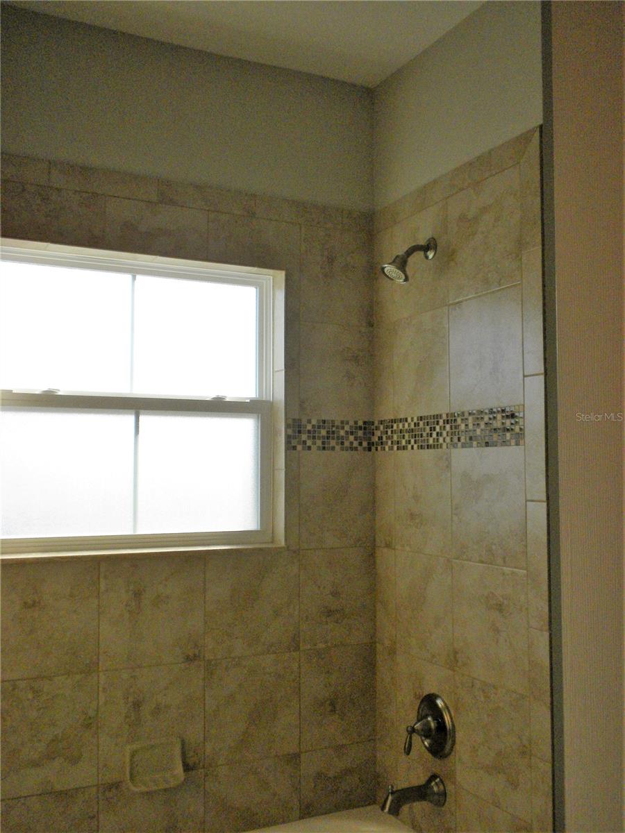 GREEN VALLEY TOWNHOMES, GROVELAND - Residential Lease