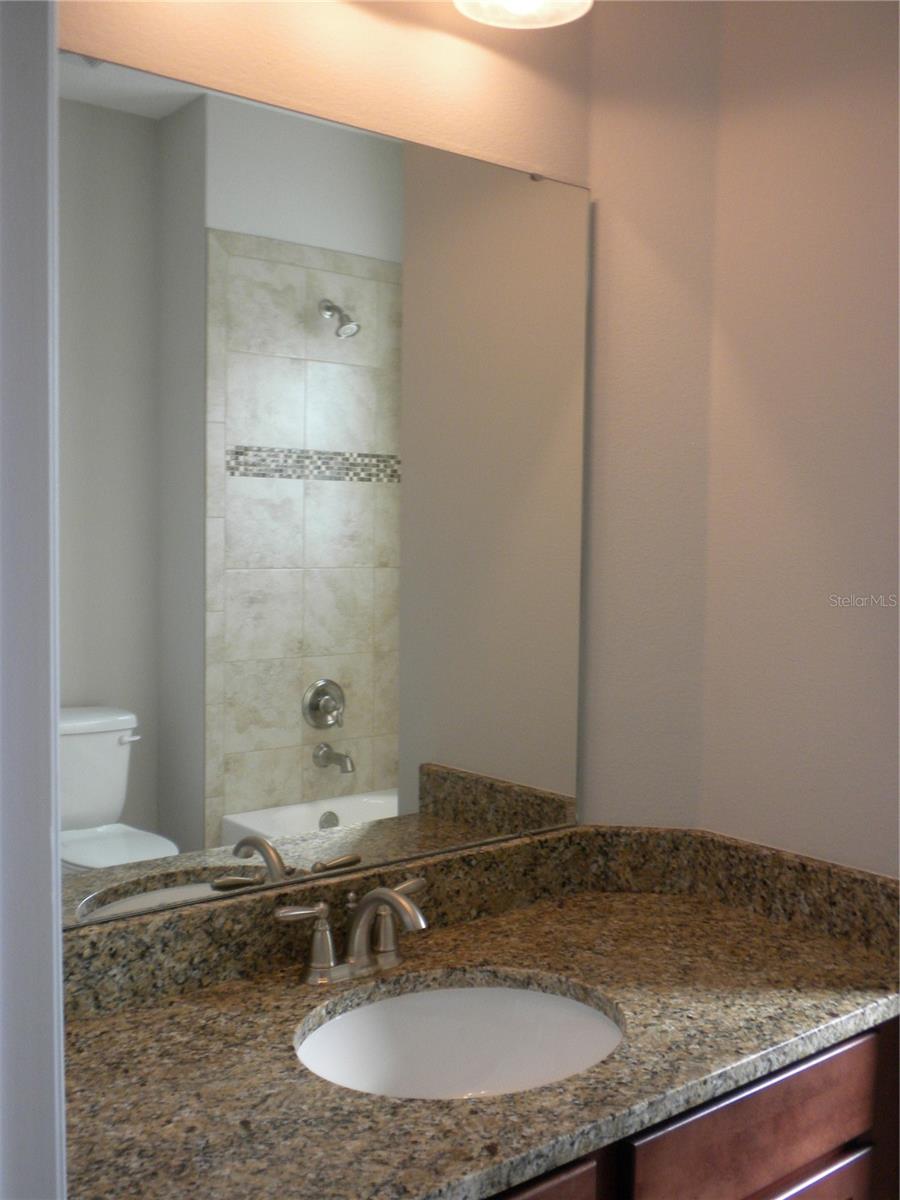 GREEN VALLEY TOWNHOMES, GROVELAND - Residential Lease