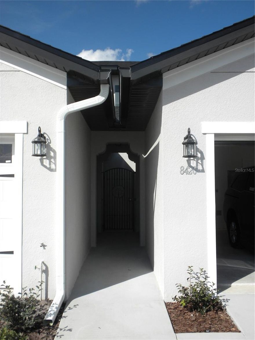 Come into a private gated courtyard to access your home, this3-bedroom, 2.5-bathroom townhouse with 2-car garage. Open concept with Kitchen, dining, and living room overlooking the enclosed back patio and view of the golf course. Kitchen features, granite countertops and a large center island, glass backsplash, black appliances and a walk in pantry. Master downstairs with an on suite bathroom featuring double granite vanities, large walking double showers and huge walk in closet. Upstairs you will find a bonus/flex room, 2 bedrooms and 1 bath. This unit comes with an inside laundry room and 2 car garage. It feels like a house. Come and see. Give us a call.