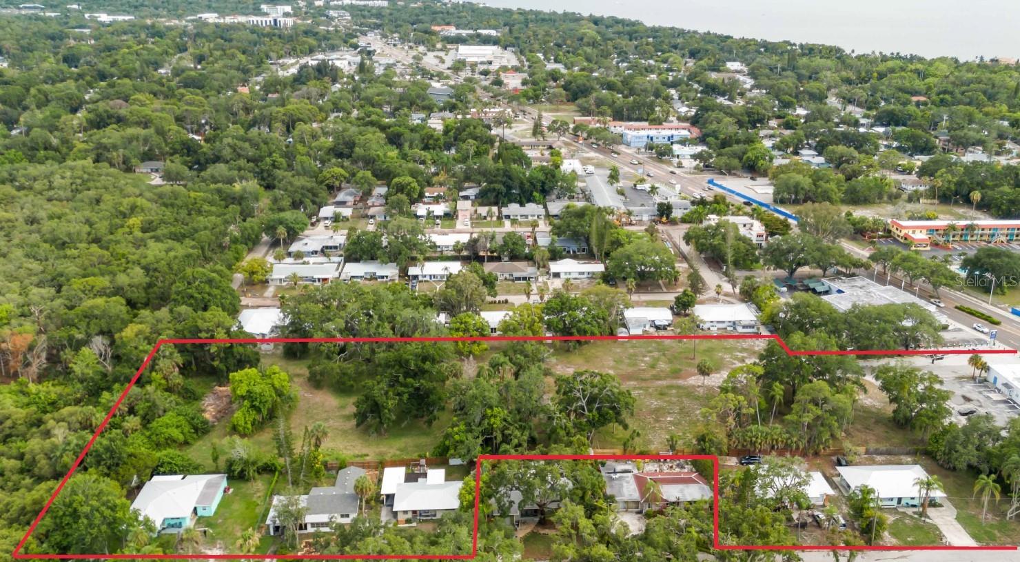 4500 N TAMIAMI TRAIL