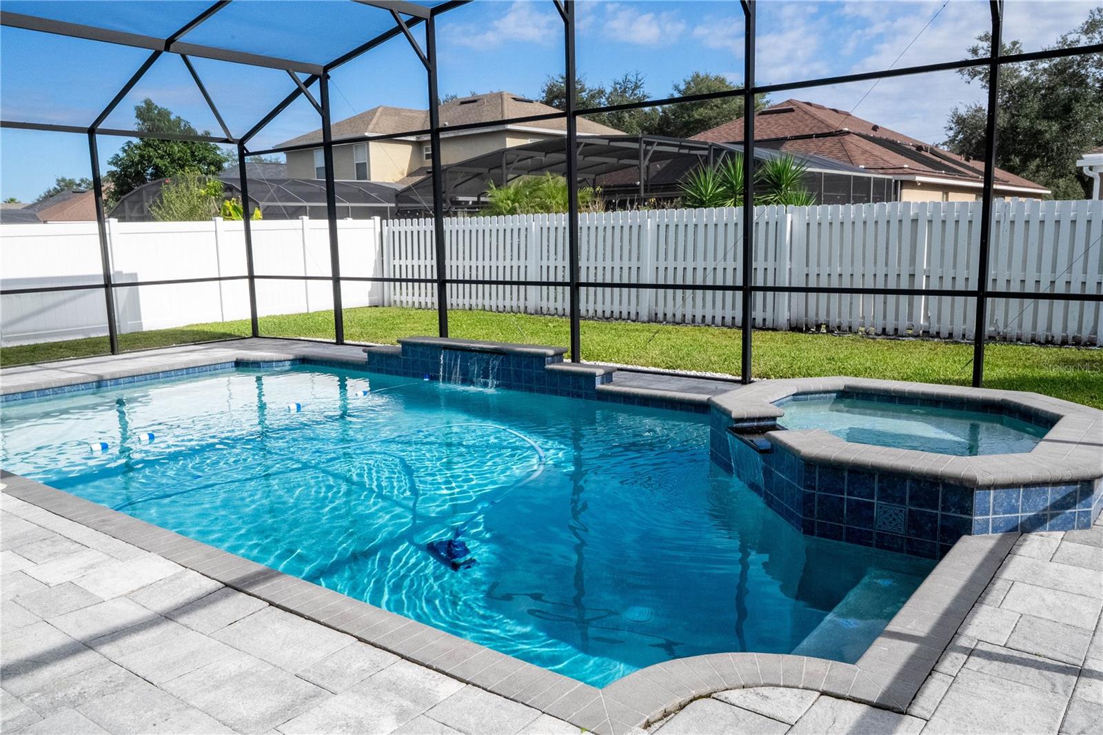 HUNTERS CREEK TR 525 - Residential