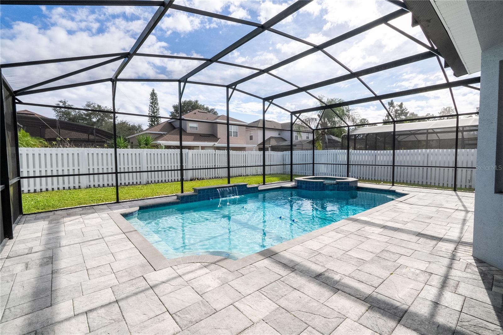 HUNTERS CREEK TR 525 - Residential