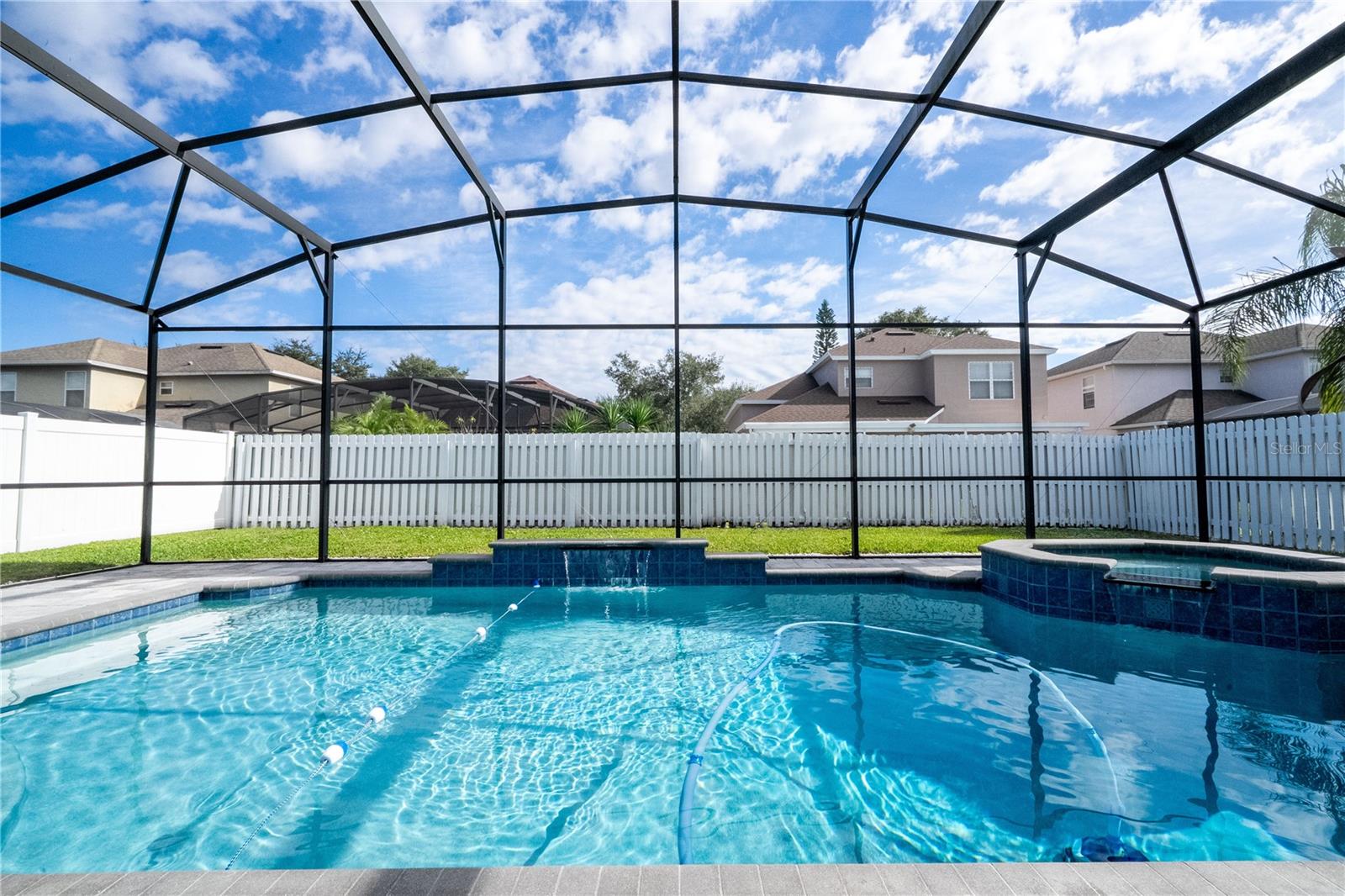 HUNTERS CREEK TR 525 - Residential