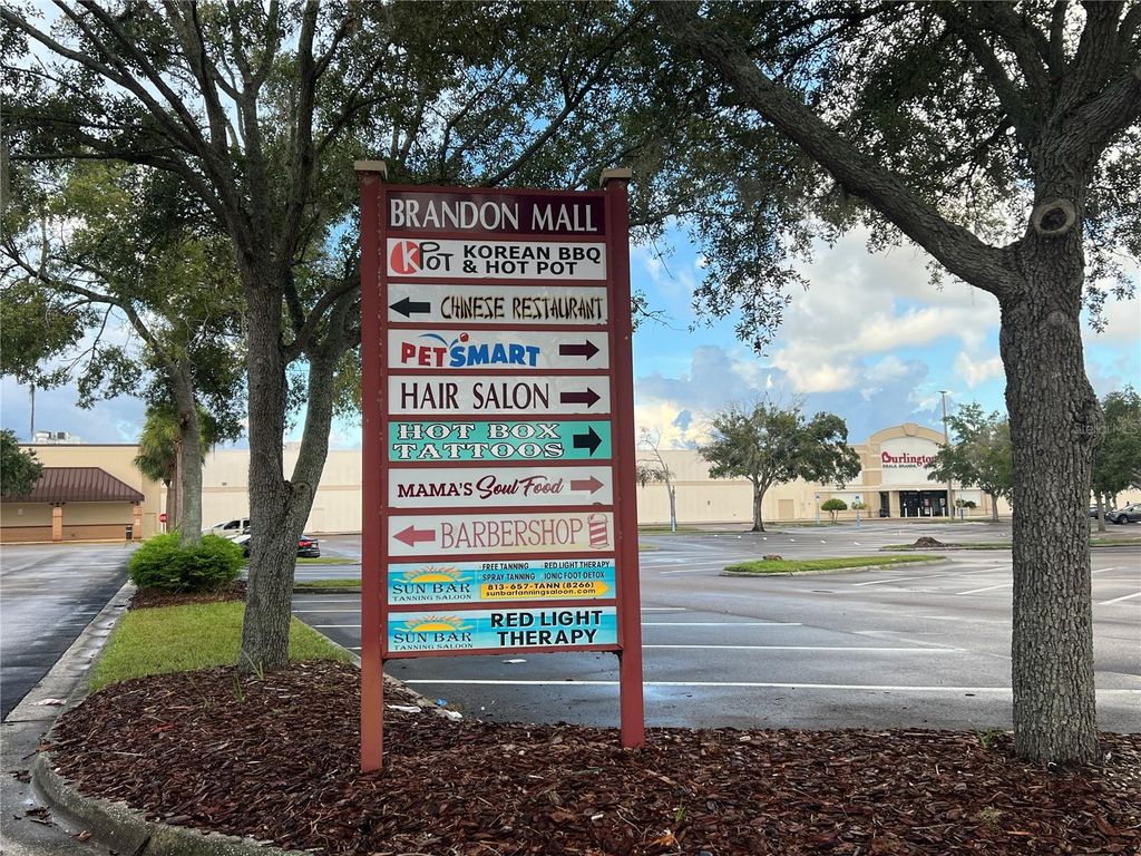 Photo of 1041 W Brandon Boulevard #1041-1045, Brandon, FL 33511 (MLS # TB8419332)