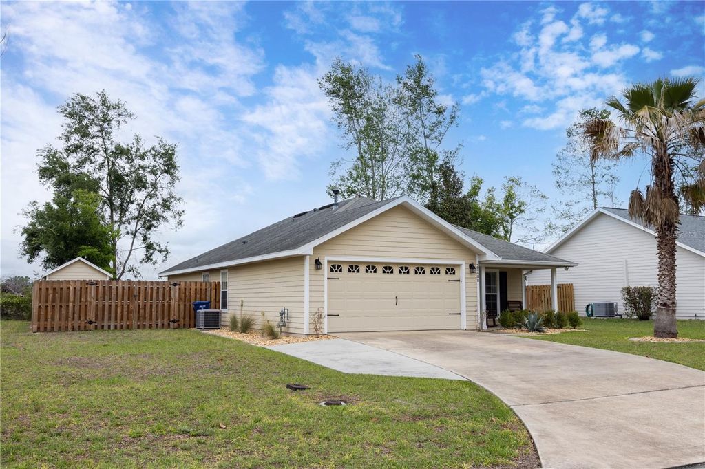 Photo of 25488 NW 10th Avenue, Newberry, FL 32669 (MLS # GC539296)