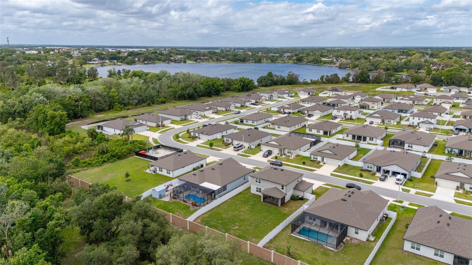 ESTATES/LK FLORENCE - Residential