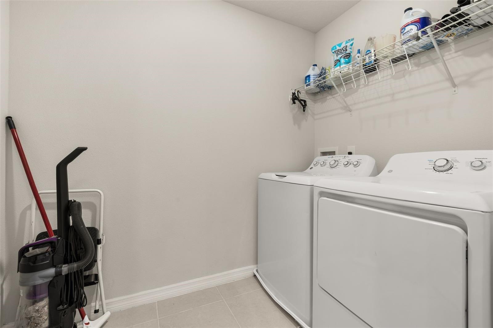 ESTATES/LK FLORENCE - Residential