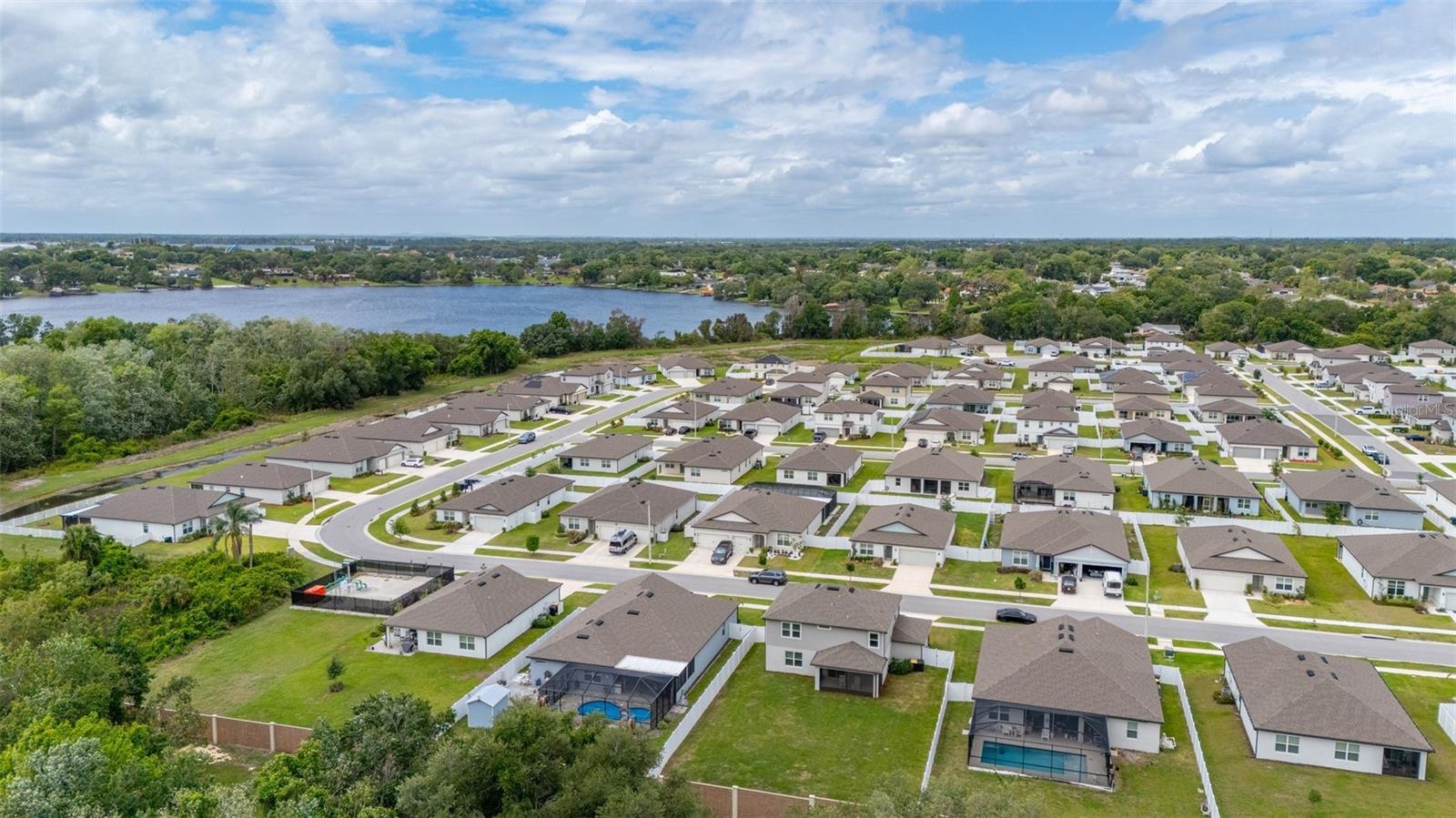 ESTATES/LK FLORENCE - Residential