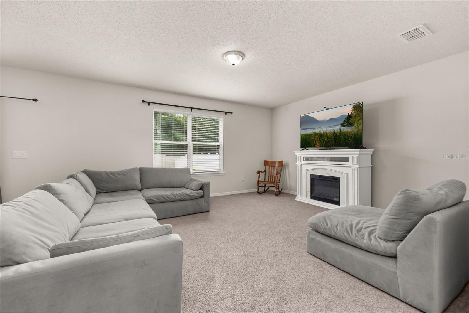 ESTATES/LK FLORENCE - Residential