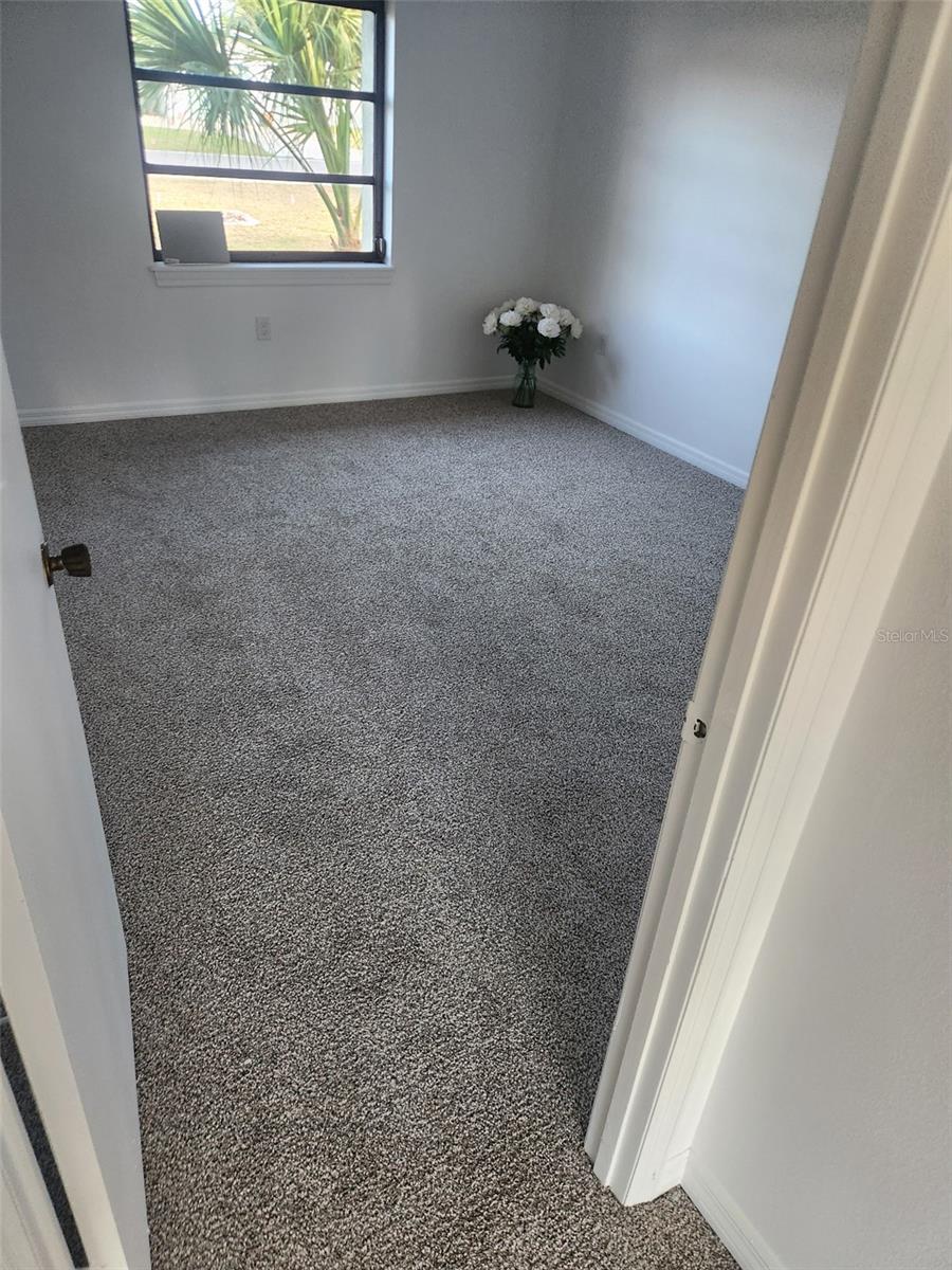 SOUTH VENICE - Residential