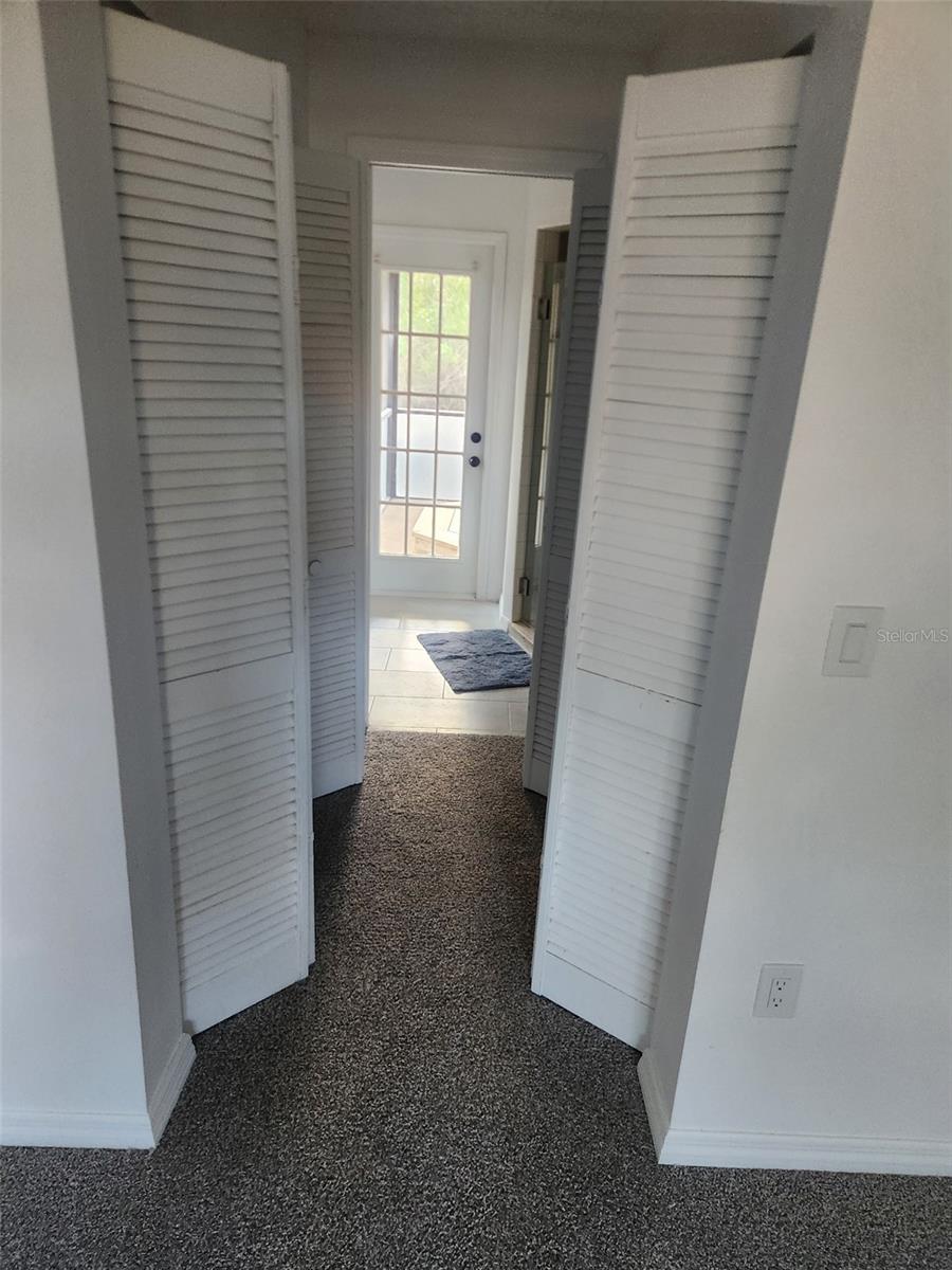 SOUTH VENICE - Residential