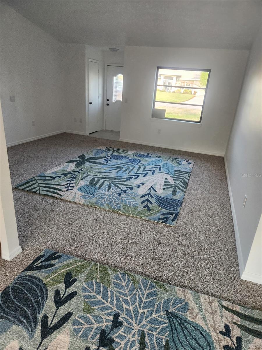 SOUTH VENICE - Residential