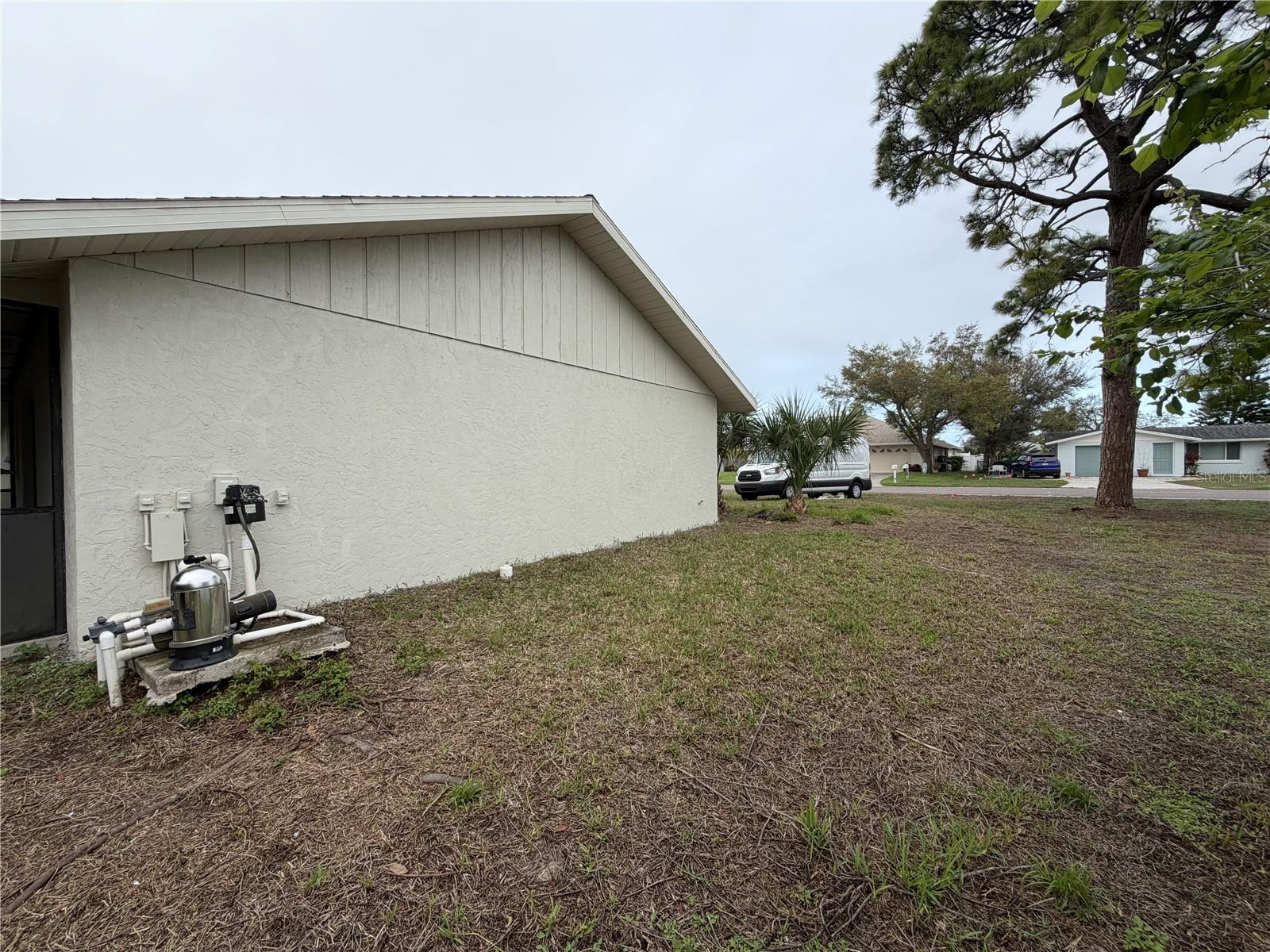 SOUTH VENICE - Residential