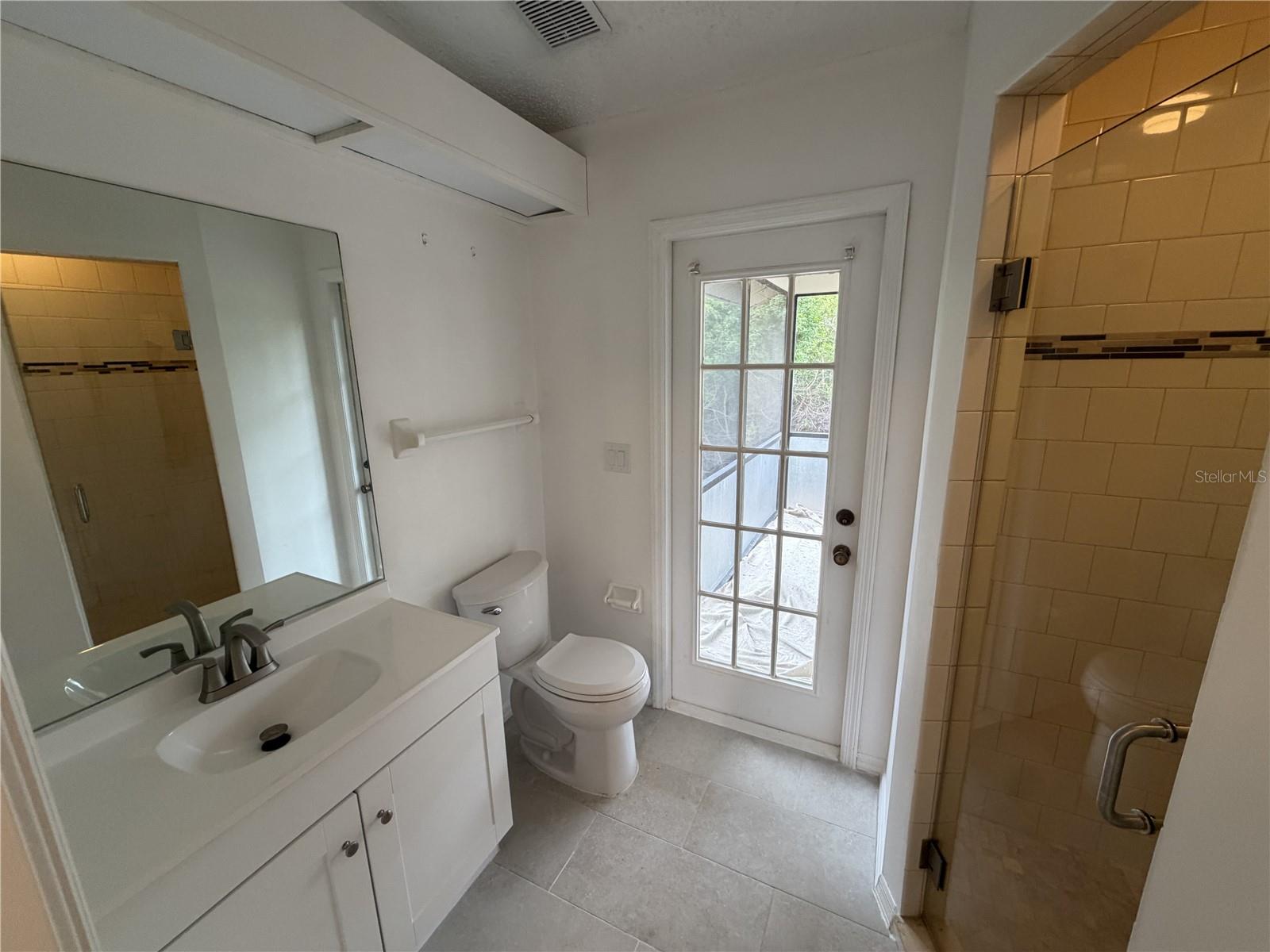 SOUTH VENICE - Residential