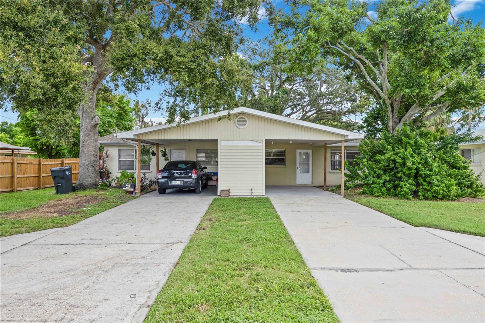 Available now! Cozy 3BR/1.5BA duplex in convenient West Bradenton. Features tile floors throughout, efficient kitchen with good storage, ceiling fans in every room, and washer/dryer hookups. Enjoy a large fenced yard and screened lanai—perfect for relaxing outdoors. Covered carport and lawn service included. Just minutes to IMG Academy, shopping, dining, and less than 10 minutes to the beach with easy access to US-41 and I-75. Small pets (under 25 lbs) considered with approval. Renter’s insurance required. Professionally managed. Schedule your showing today!