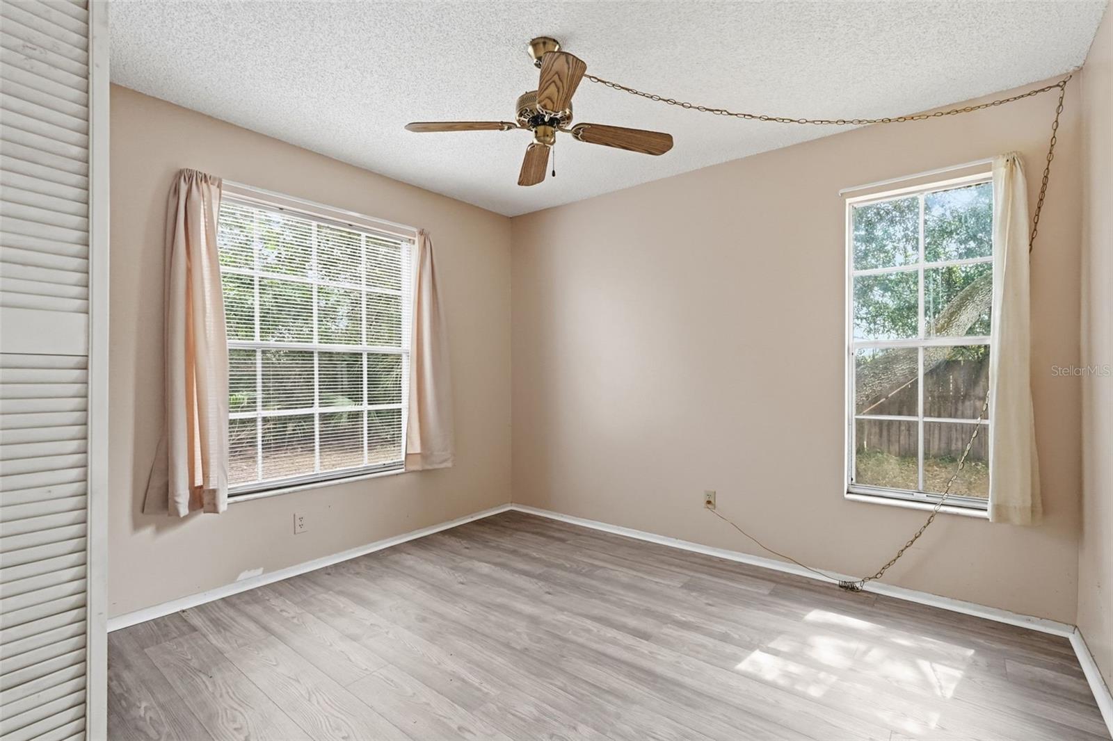 LAKE ST GEORGE SOUTH UNIT III - Residential