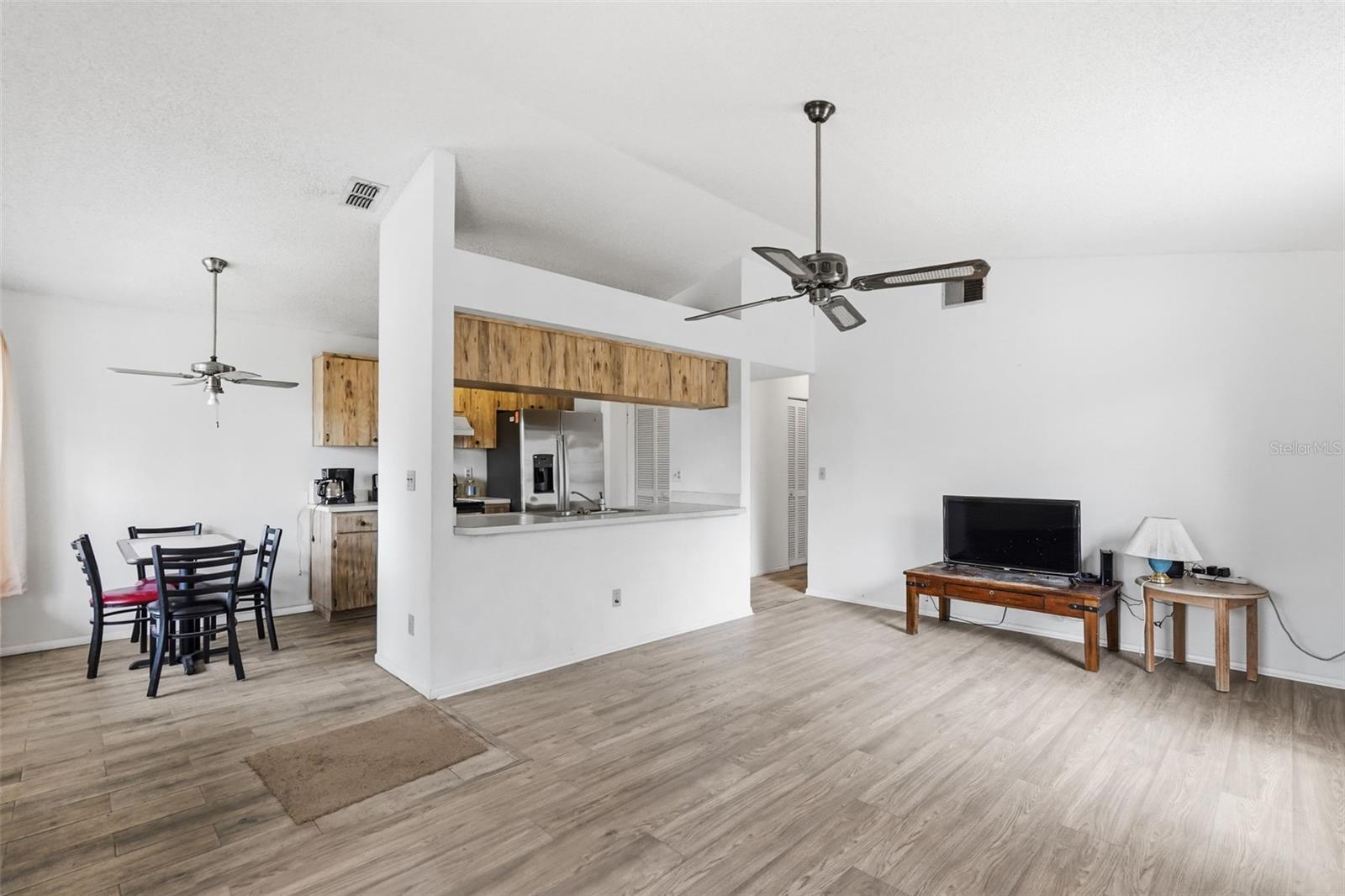 LAKE ST GEORGE SOUTH UNIT III - Residential