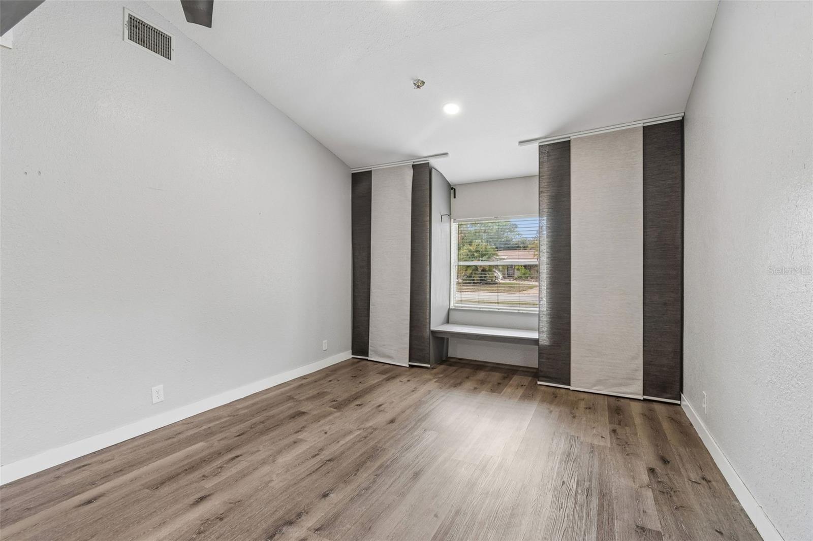 JUNGLE COUNTRY CLUB 4TH ADD - Residential