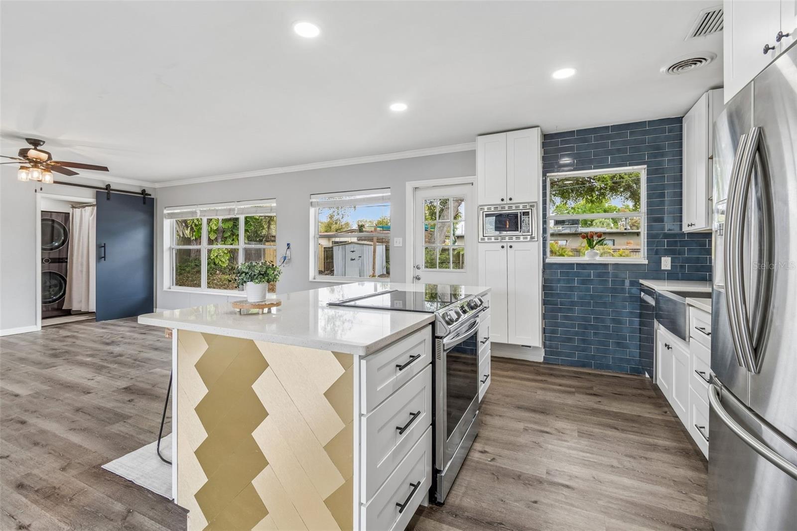 JUNGLE COUNTRY CLUB 4TH ADD - Residential