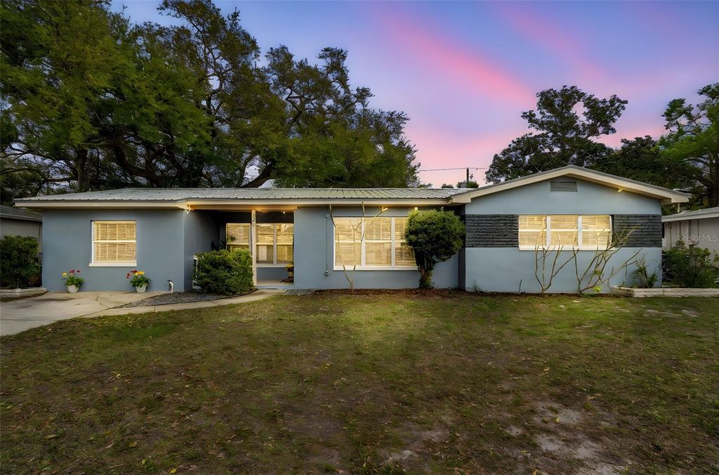 Photo of 2153 75th Way N, St Petersburg, FL 33710 (MLS # TB8488057)