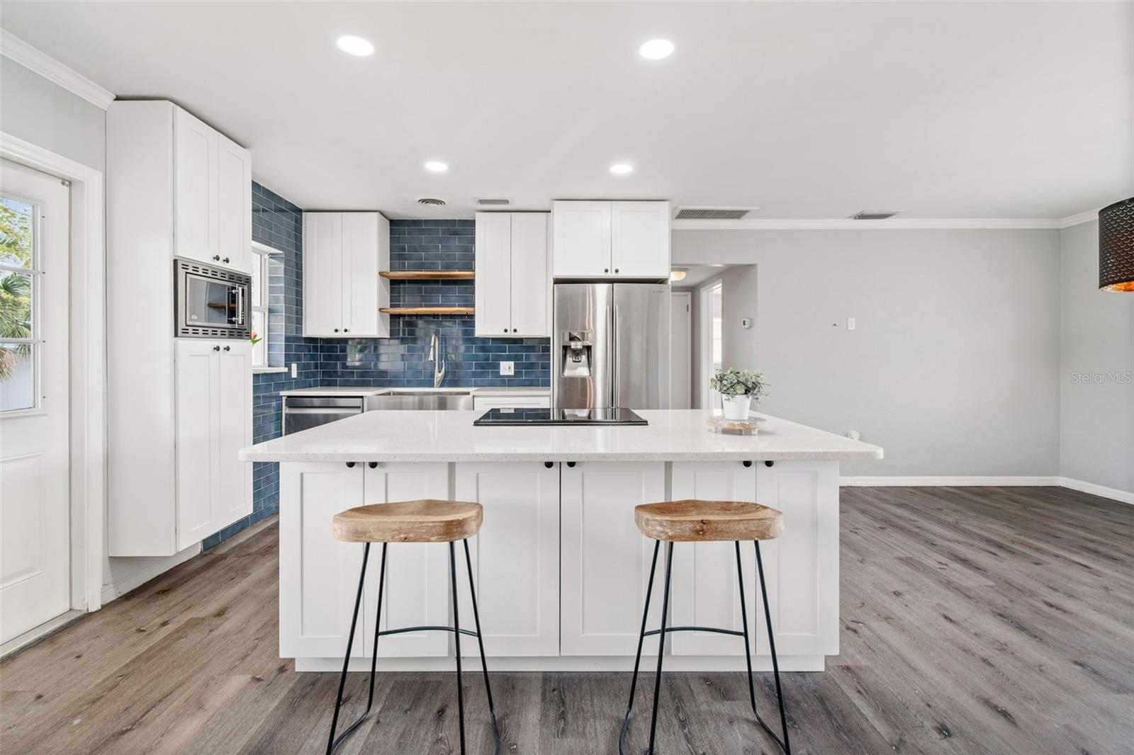 JUNGLE COUNTRY CLUB 4TH ADD - Residential