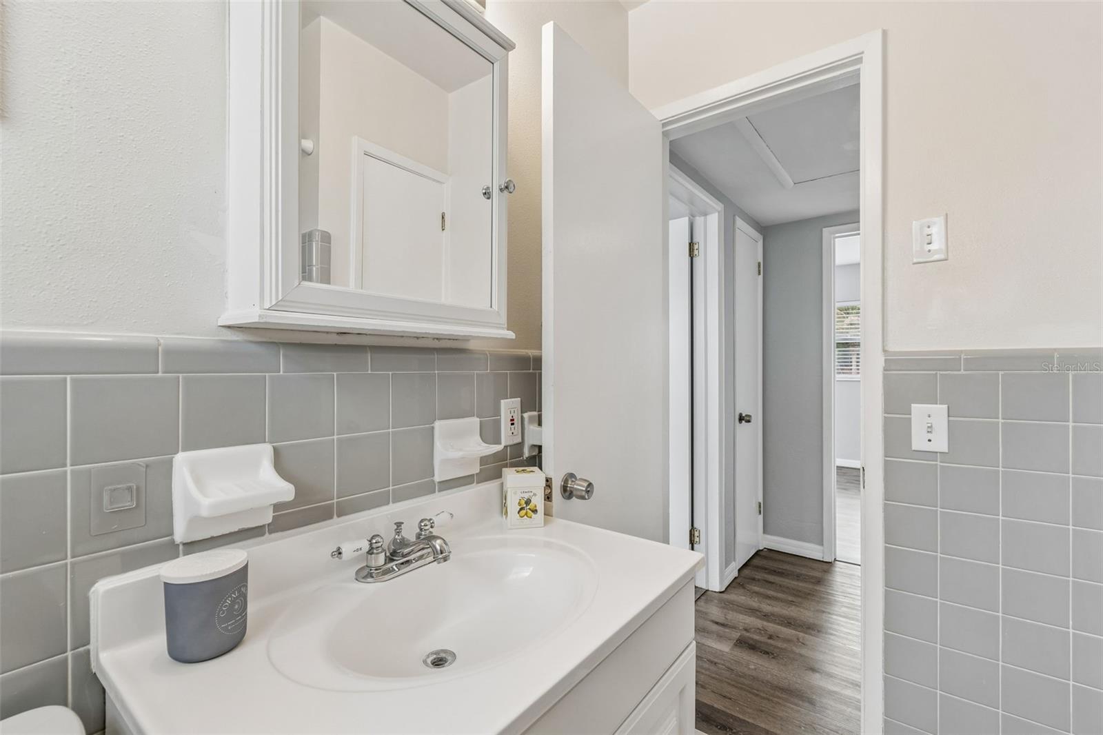 JUNGLE COUNTRY CLUB 4TH ADD - Residential