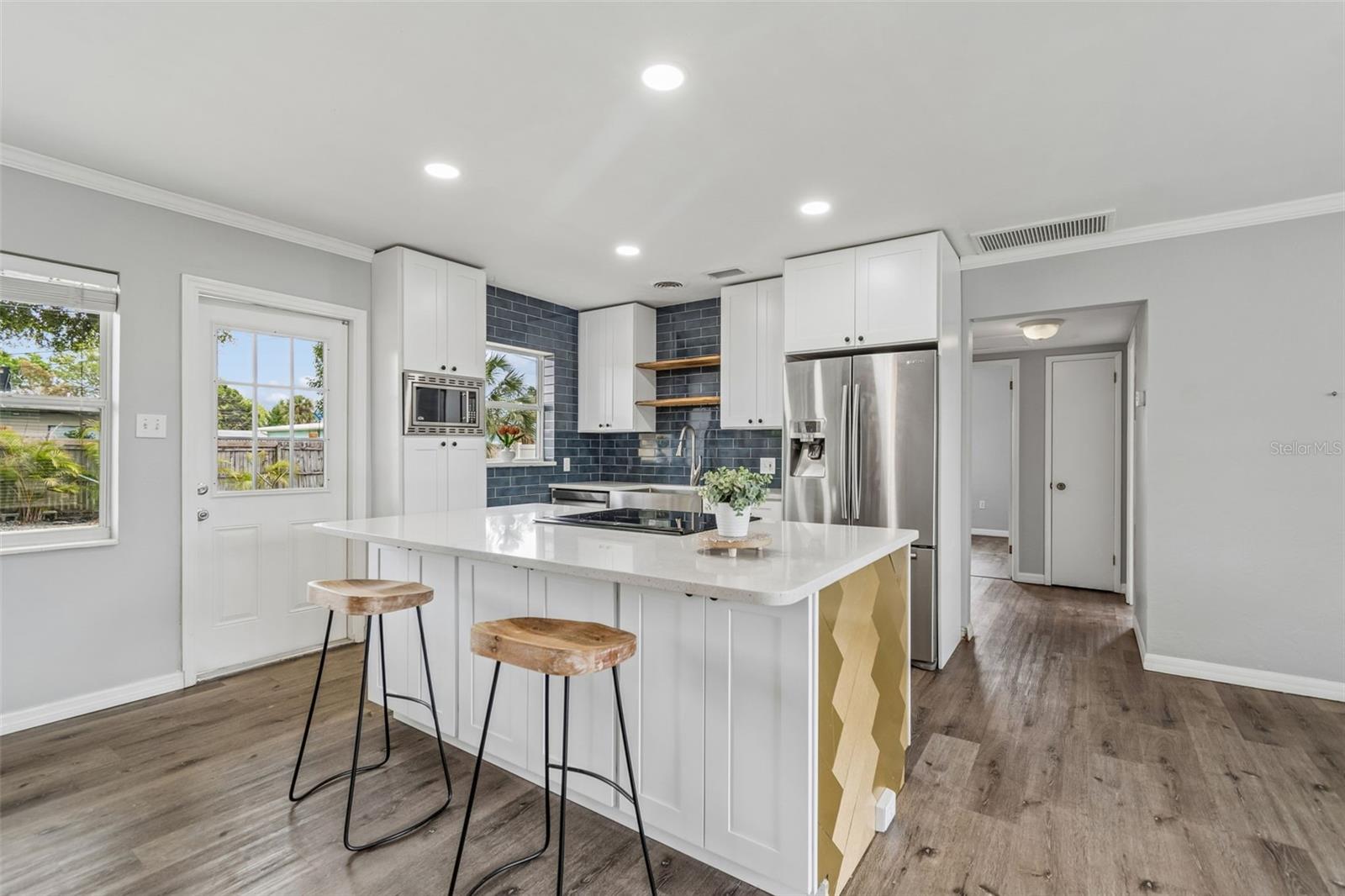 JUNGLE COUNTRY CLUB 4TH ADD - Residential