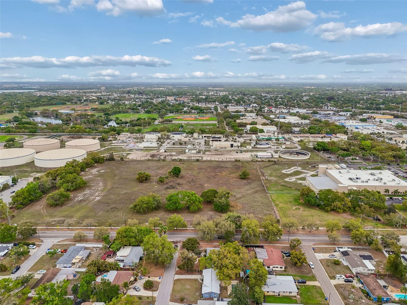 JUNGLE COUNTRY CLUB 4TH ADD - Residential