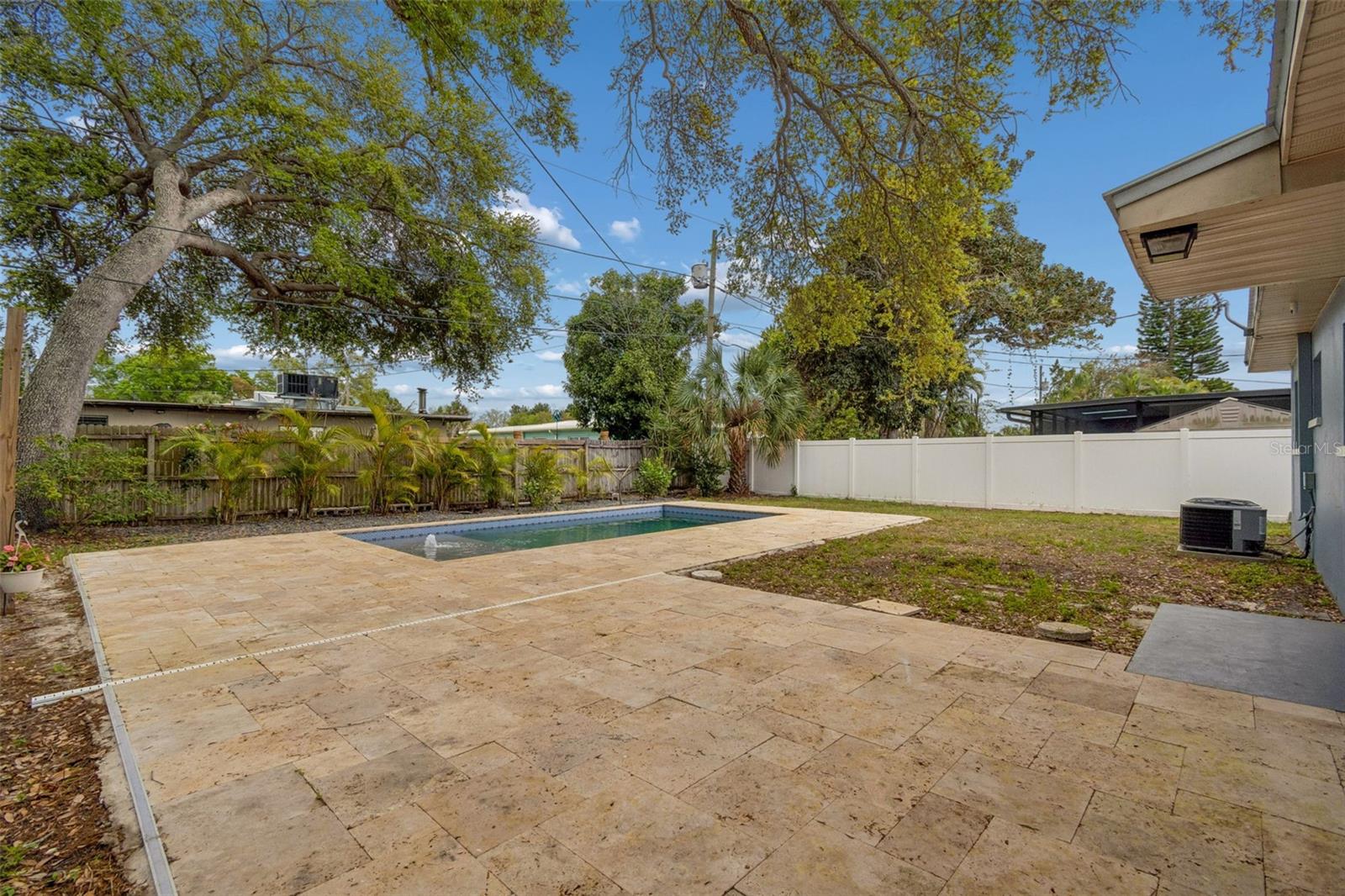 JUNGLE COUNTRY CLUB 4TH ADD - Residential