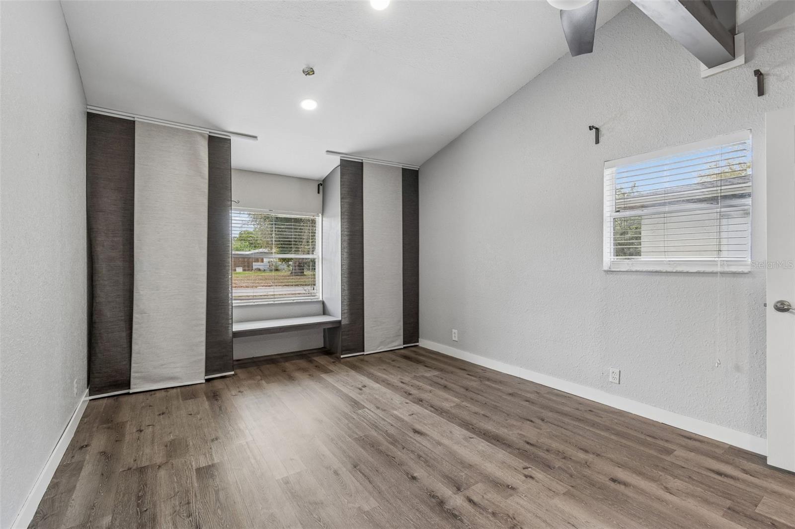 JUNGLE COUNTRY CLUB 4TH ADD - Residential