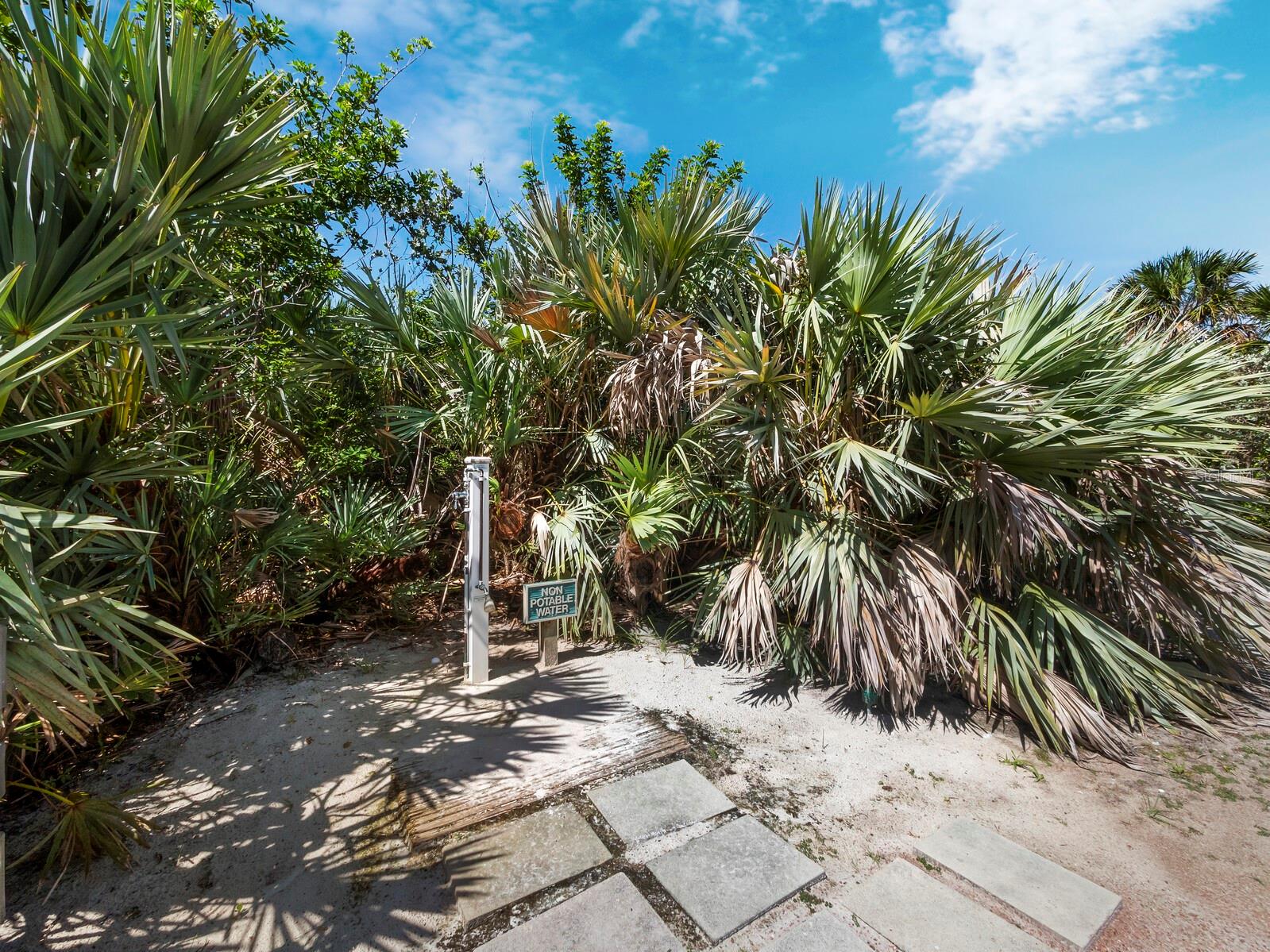 LIDO SHORES - Residential