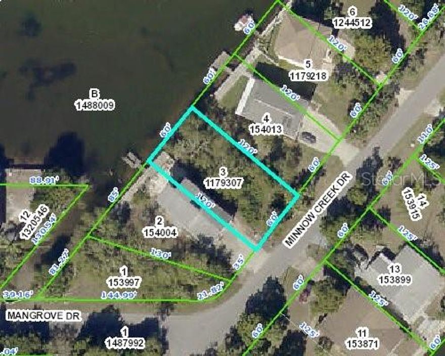 Direct Access Lot on Hernando Beach with great view of the water down the canal.  Close to Shopping, Restaurants, Medical, Schools.  Minutes to Spring Hill.