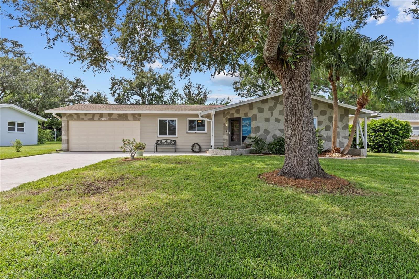 FAIRWAY ESTATES 8TH ADD - Residential