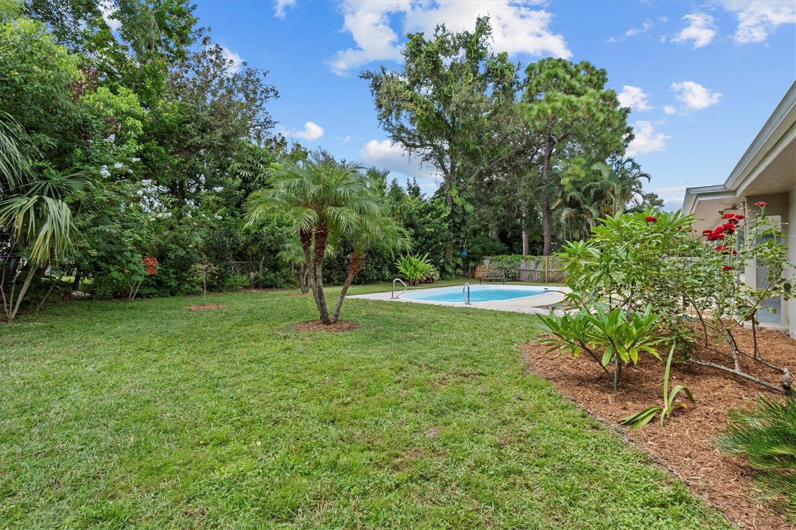 FAIRWAY ESTATES 8TH ADD - Residential