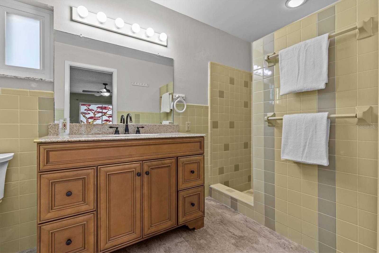 FAIRWAY ESTATES 8TH ADD - Residential
