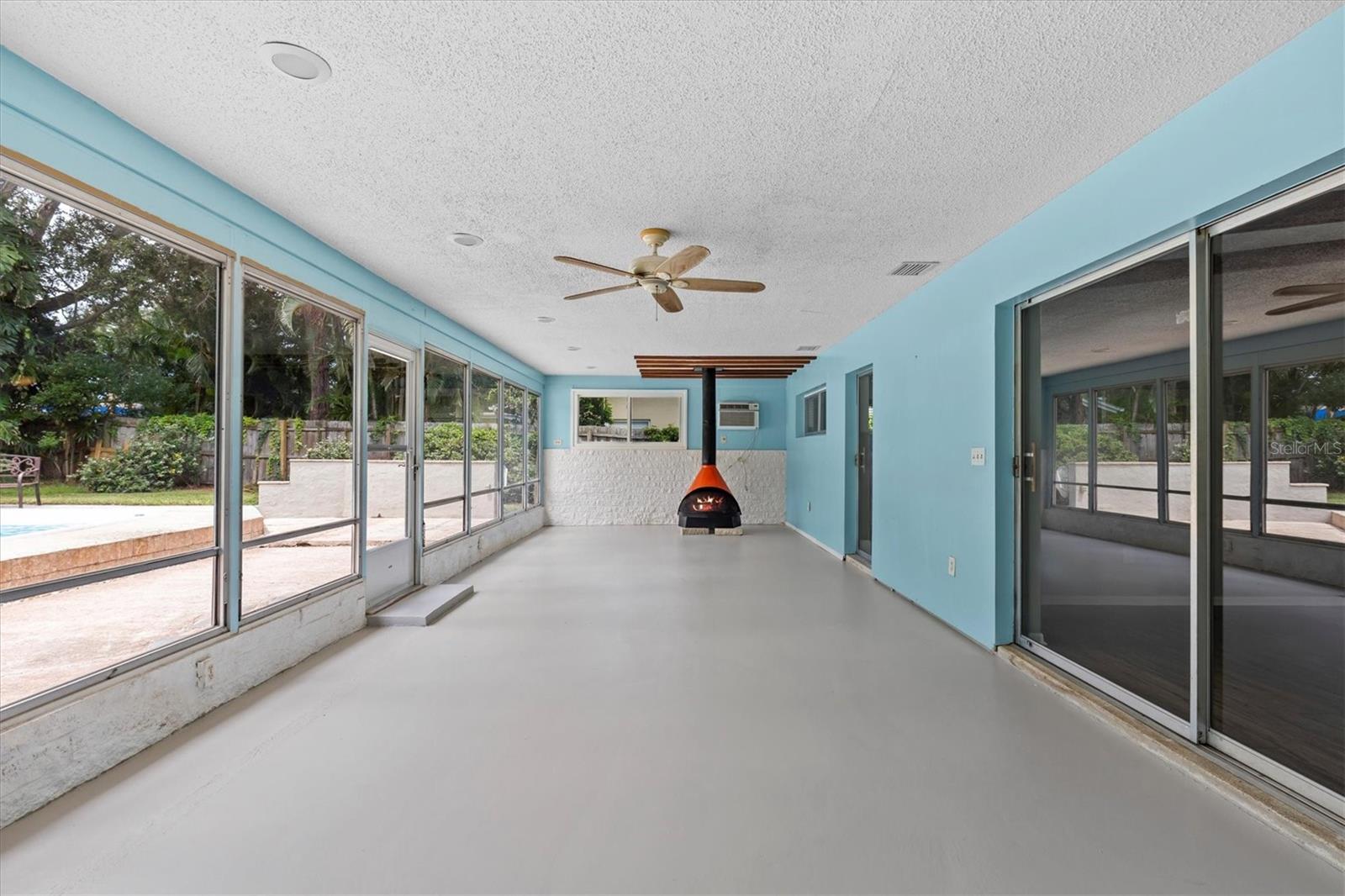 FAIRWAY ESTATES 8TH ADD - Residential
