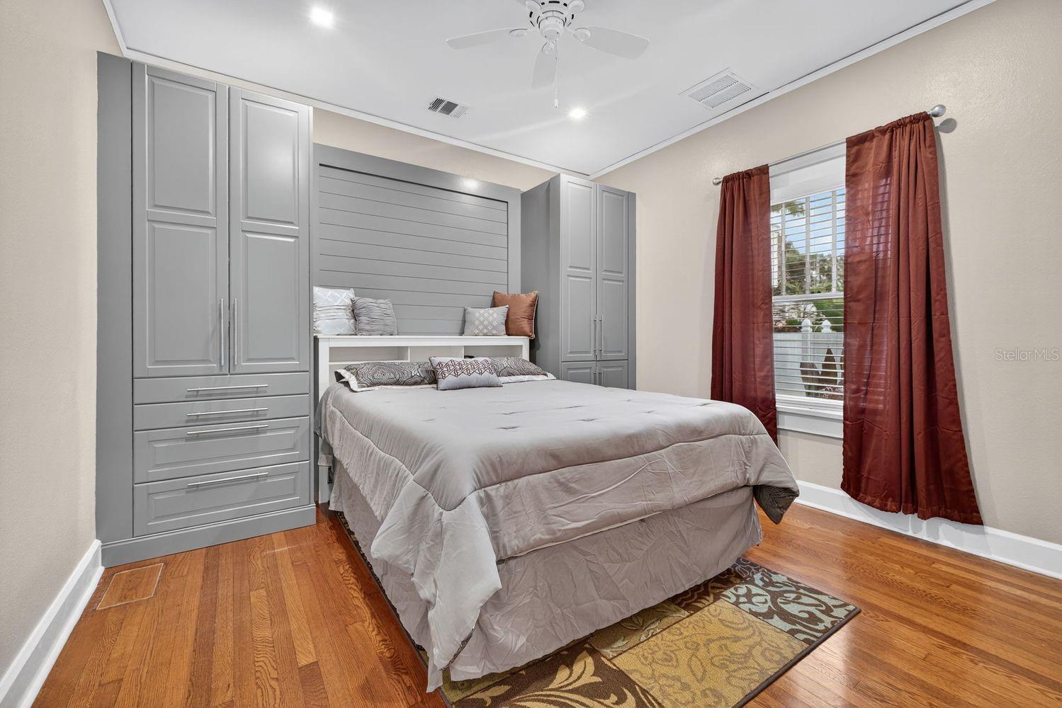 CHEVY CHASE - Residential